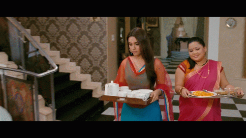 Asin-bringing-tea1.gif