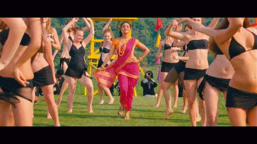 Asin-walking7922a8589bbf2200.gif