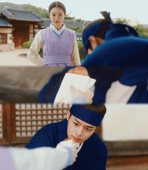 EP02---The-Secret-Romantic-Guesthouse-6.gif