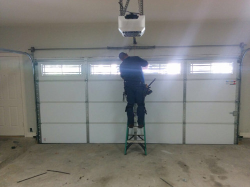 Garage-Door-Repair37fac3aa3cfe1657.jpg