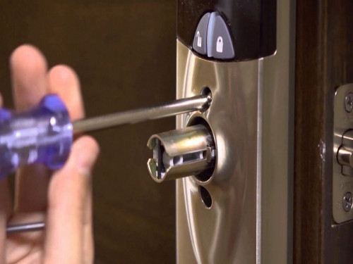 Emergency local mobile locksmith services. Call us at any time. We are here to help