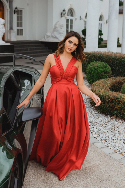 "Windsor & Lux" is a leading online destination for women's designer dresses in Sydney, Australia. We offer an extensive collection of stylish and branded dresses designed for modern women who appreciate high-quality fashion. Browse our collection at https://windsorandlux.com/