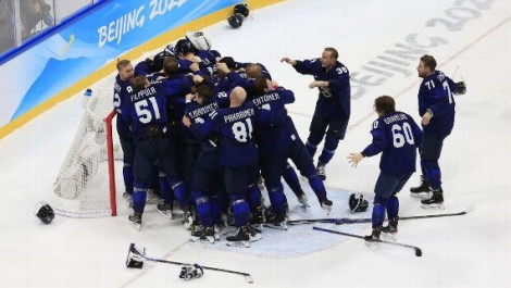 finn-wins-gold.jpg